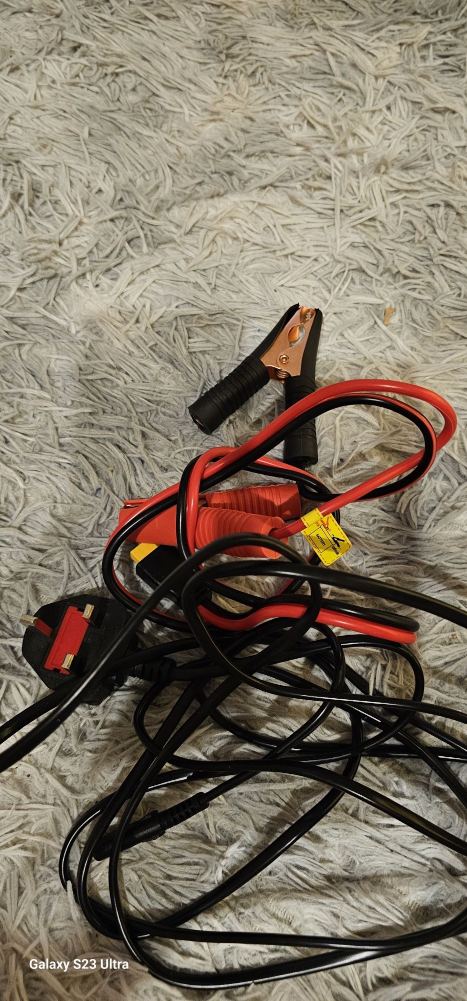Ładowarka mikroprocesorowa SMART HTRC 15A 12/24V