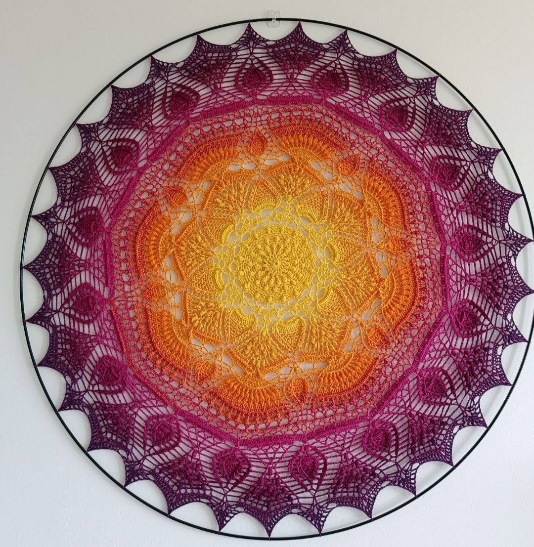 Mandala Boho wykonana szydełkiem