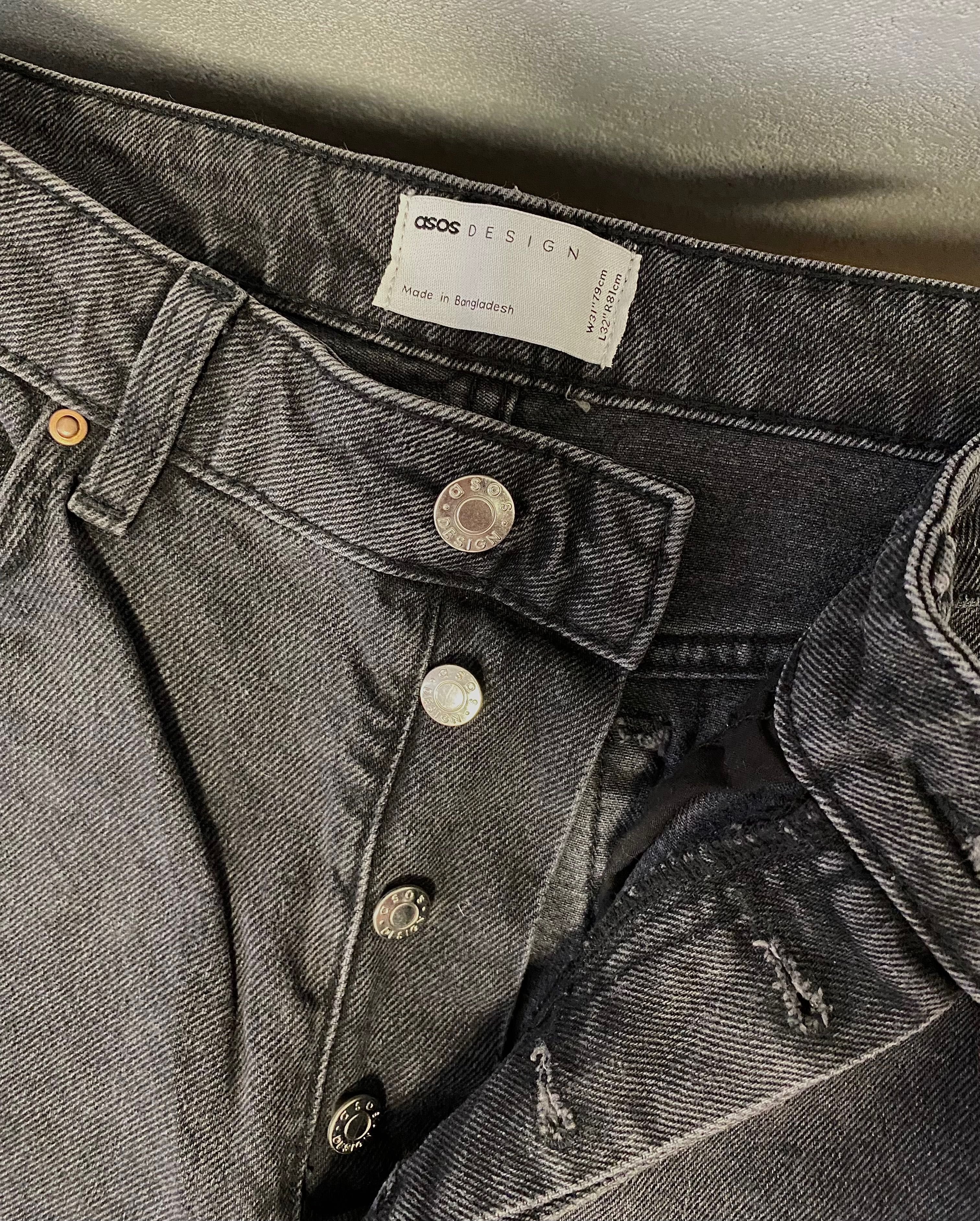Подовжені чорні джинси Asos