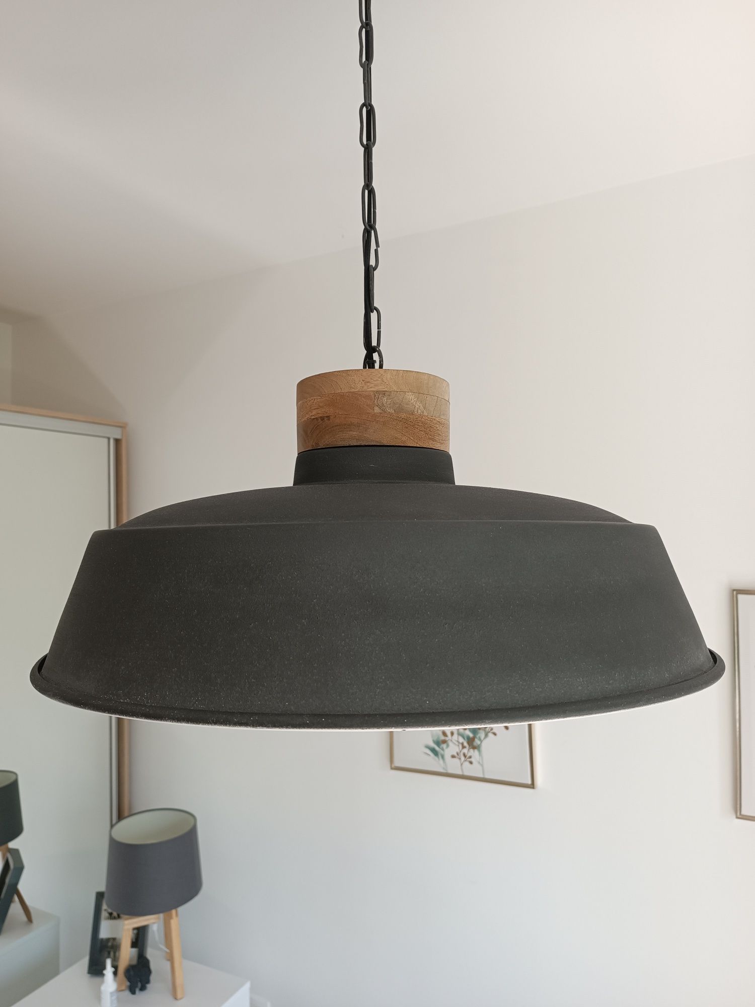 Lampa wisząca styl skandynawski