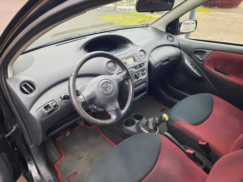 Toyota Yaris 1.0 !!! Wspomaganie  !!! Klimatyzacja