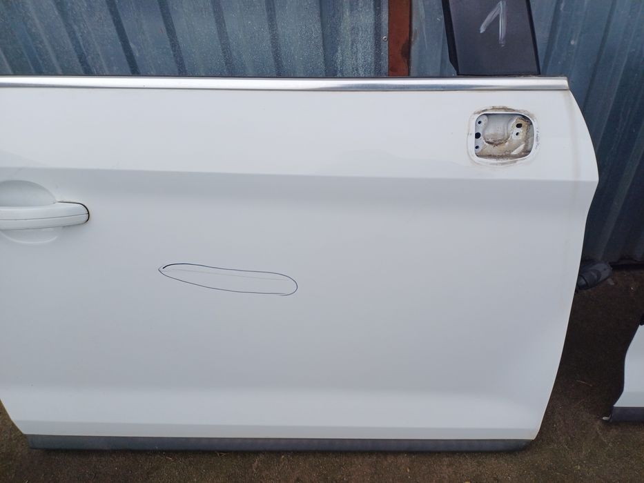 Drzwi prawy przód Ford Kuga Mk 1 kolor 58 biały