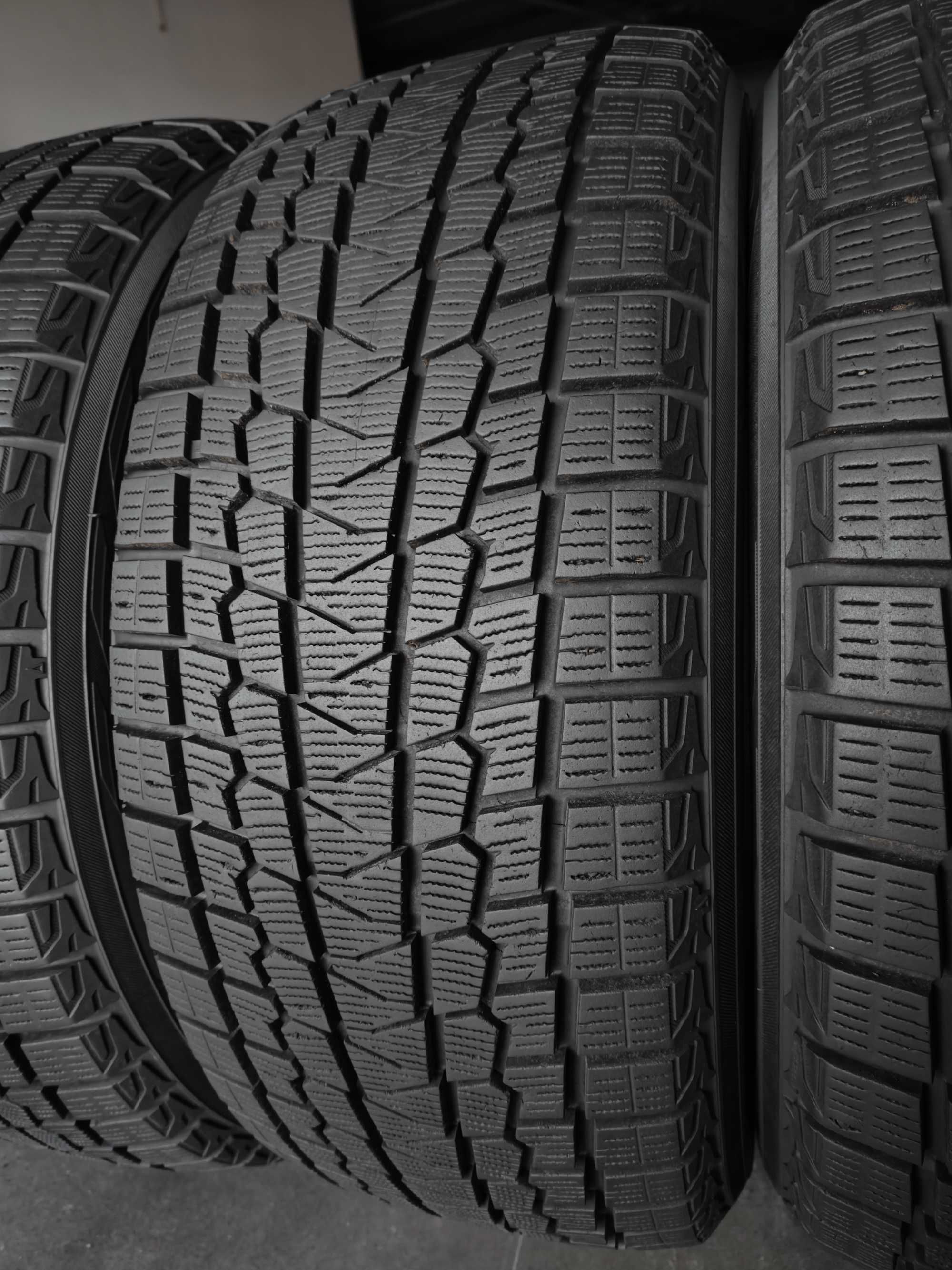 4шт. R17 225 50 шини зимові липучки Yokohama Ice Guard IG53 made Japan