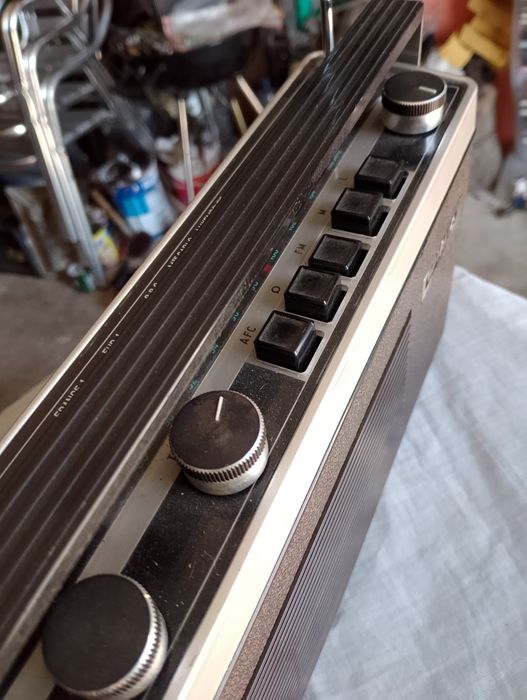 Radio portátil antigo