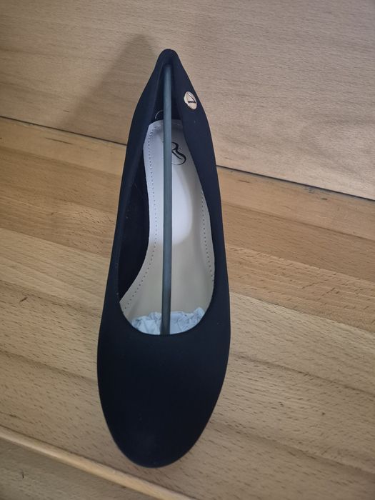 Buty damskie na koturnie