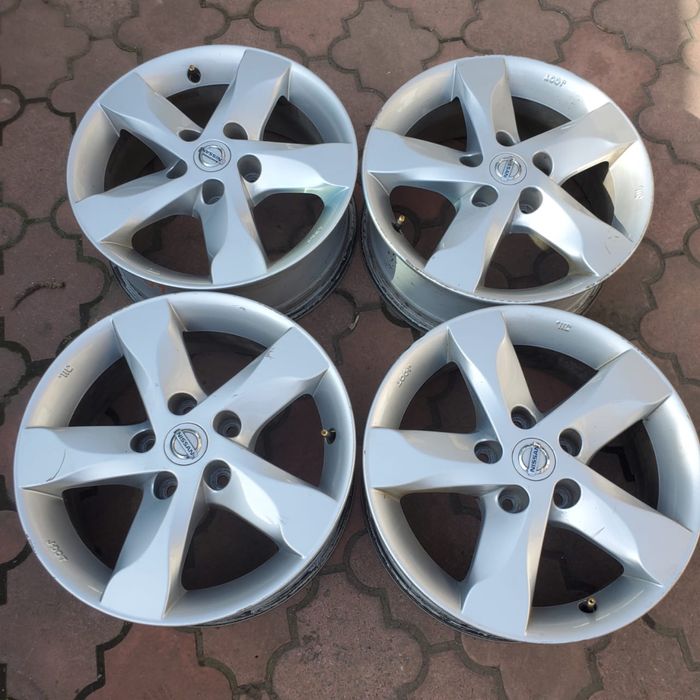 Диски Nissan Juke R16