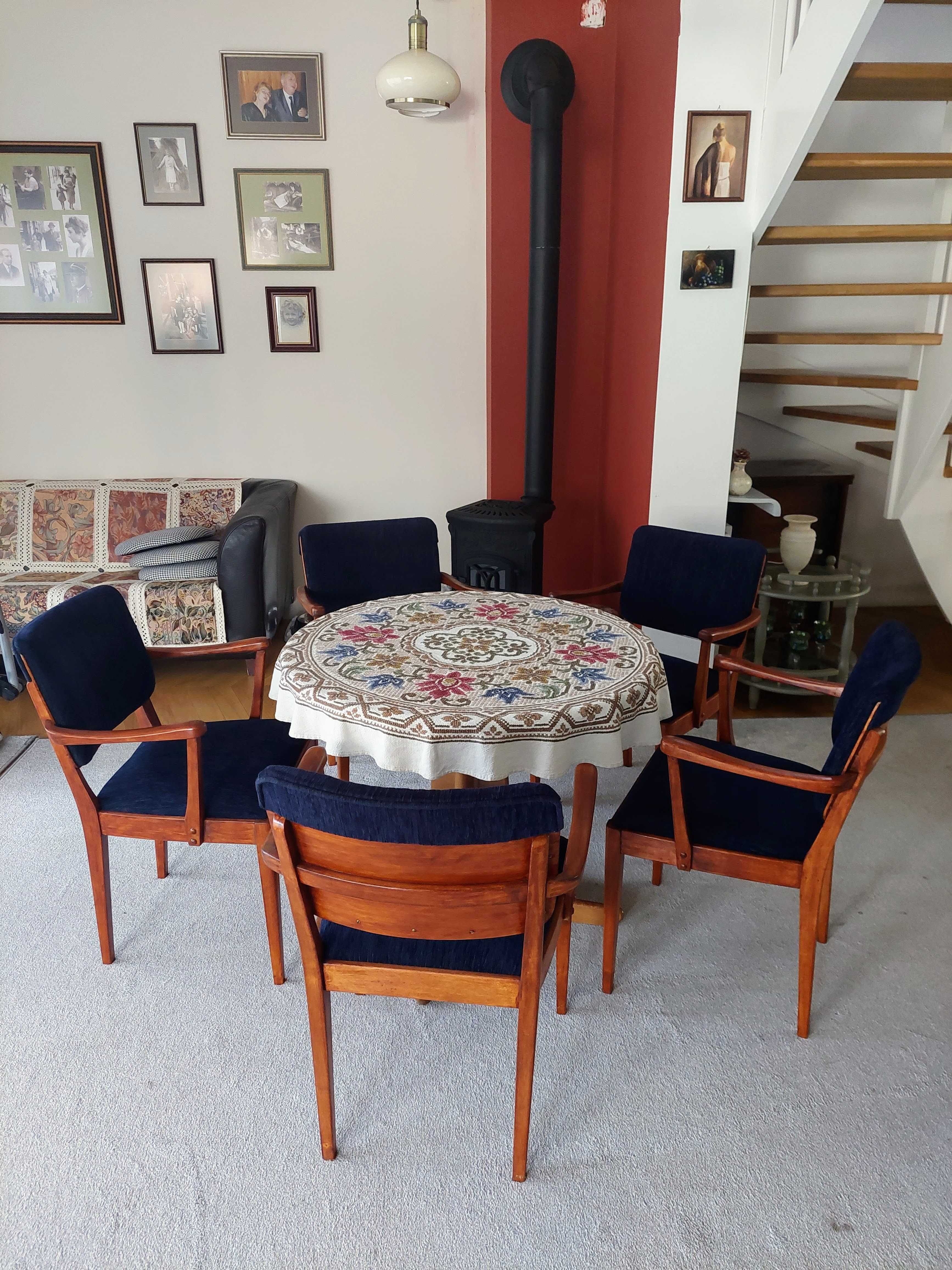 Krzesła z podłokietnikami skandynawski vintage