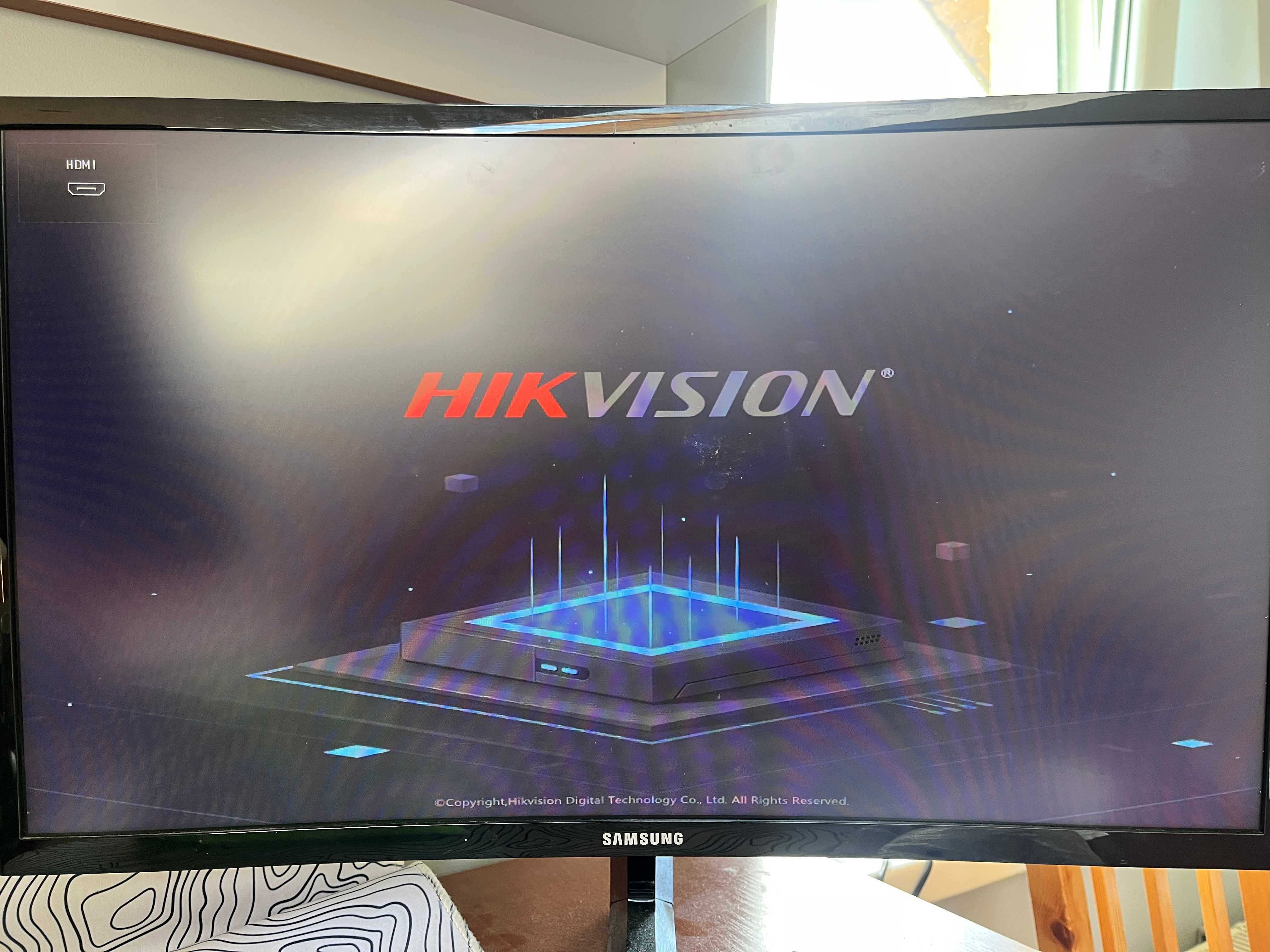 Rejestrator Hikvision NVR-8CH-4MP/8P