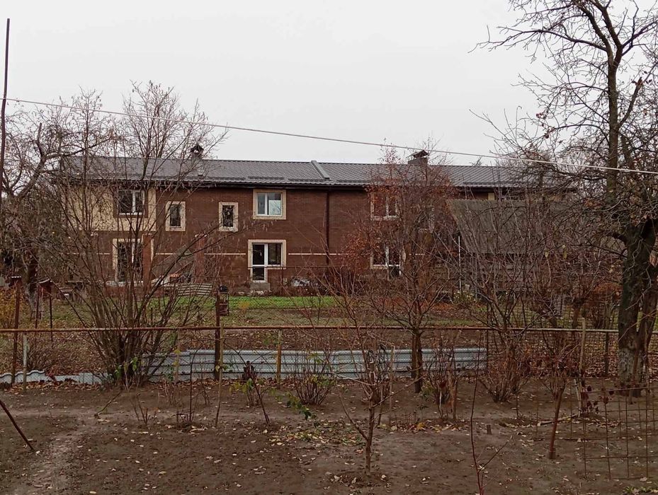 Таунхаус возле завода Электрон.Остання частина.