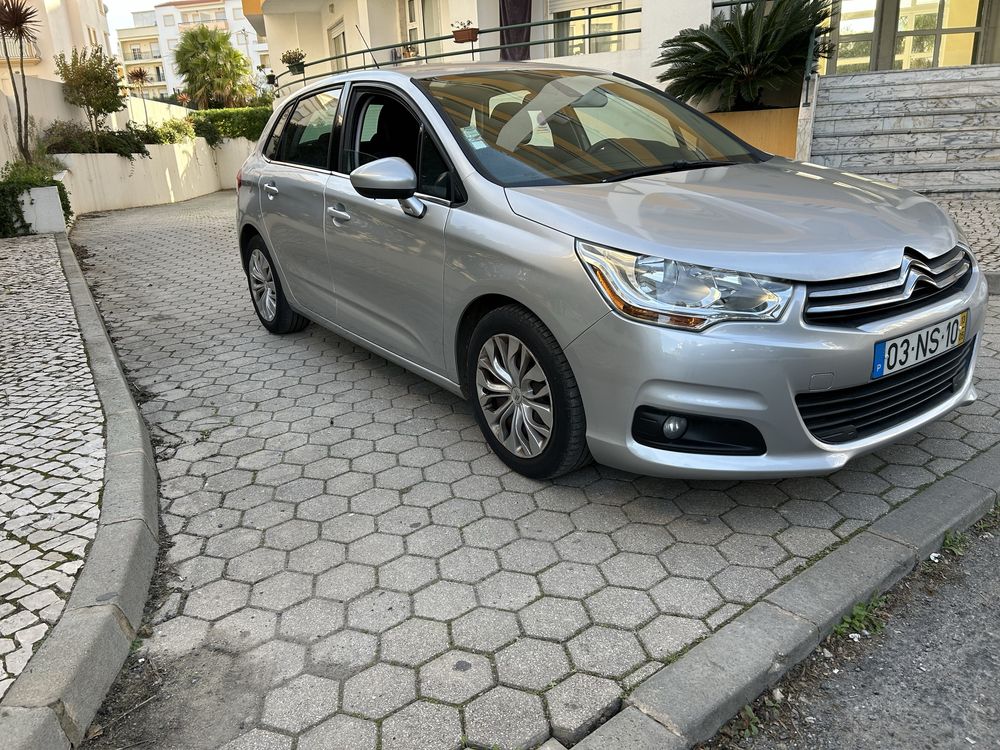 Citroen C4 1.6 e-HDI automatico