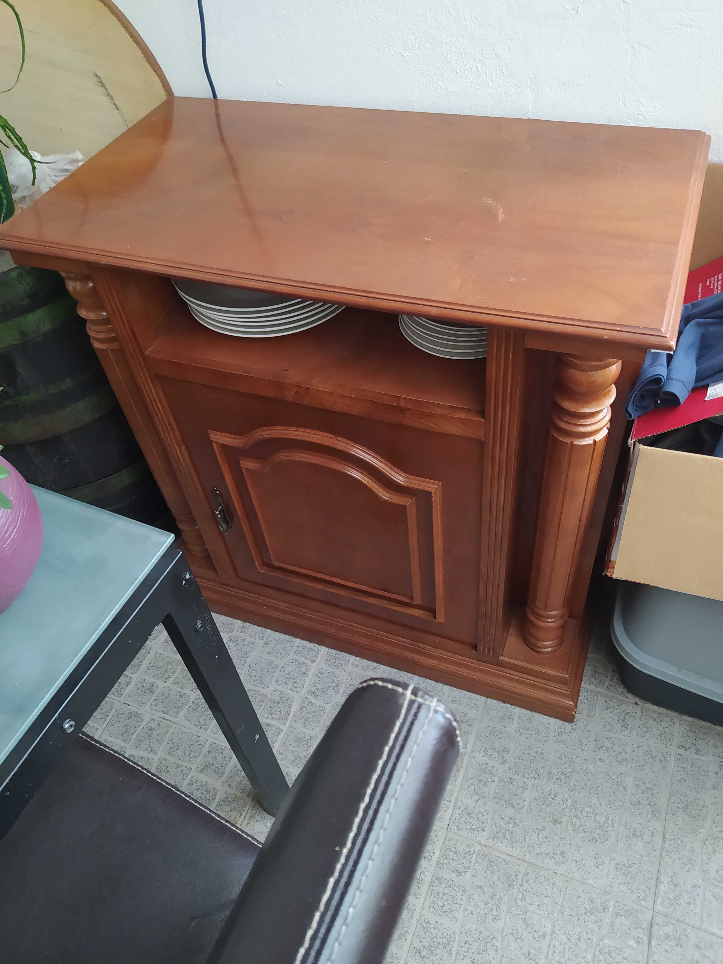 Mesa em vidro temperado