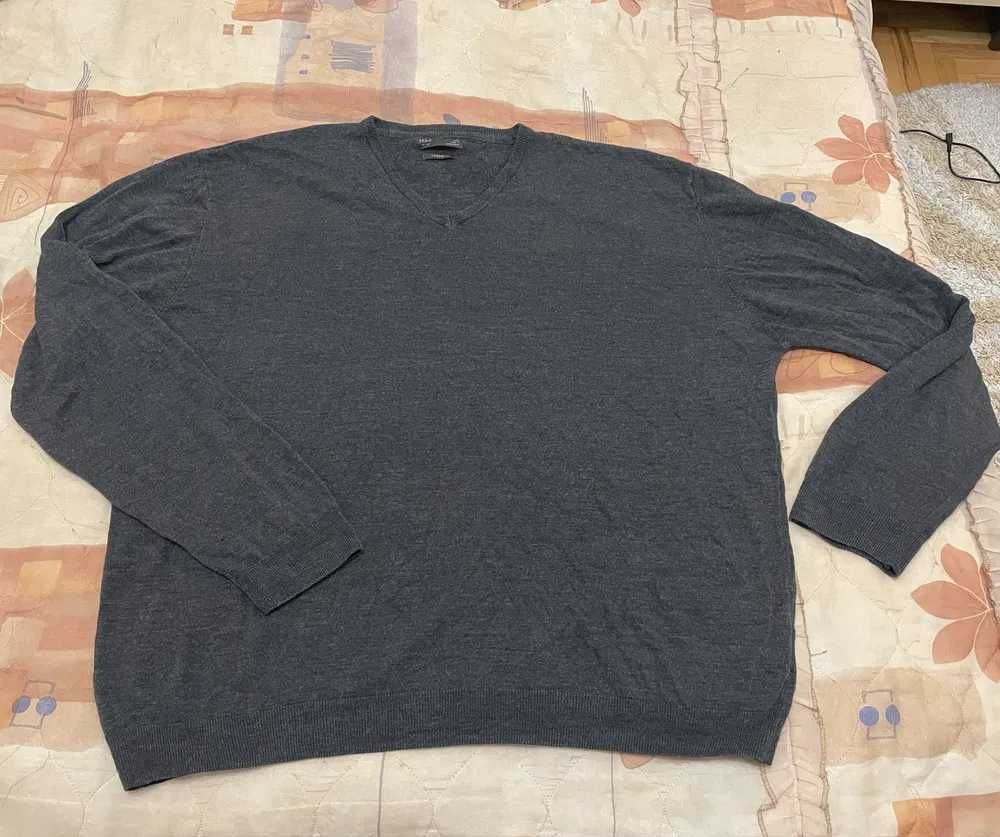 Большой 4XL легкий качественный пуловер. По обхвату 146 см. Длинна73см