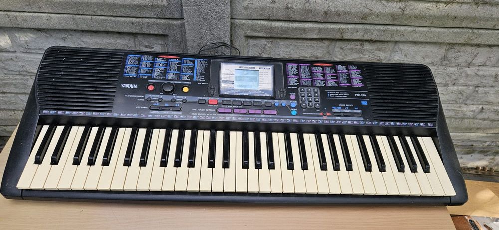 Keyboard Yamaha psr220 klawisze
