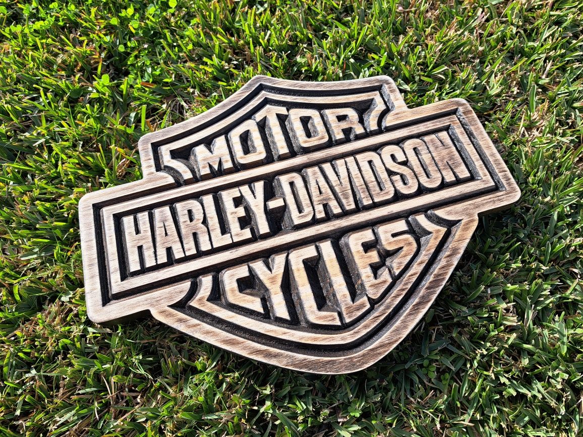 Placa Harley Davidson em madeira