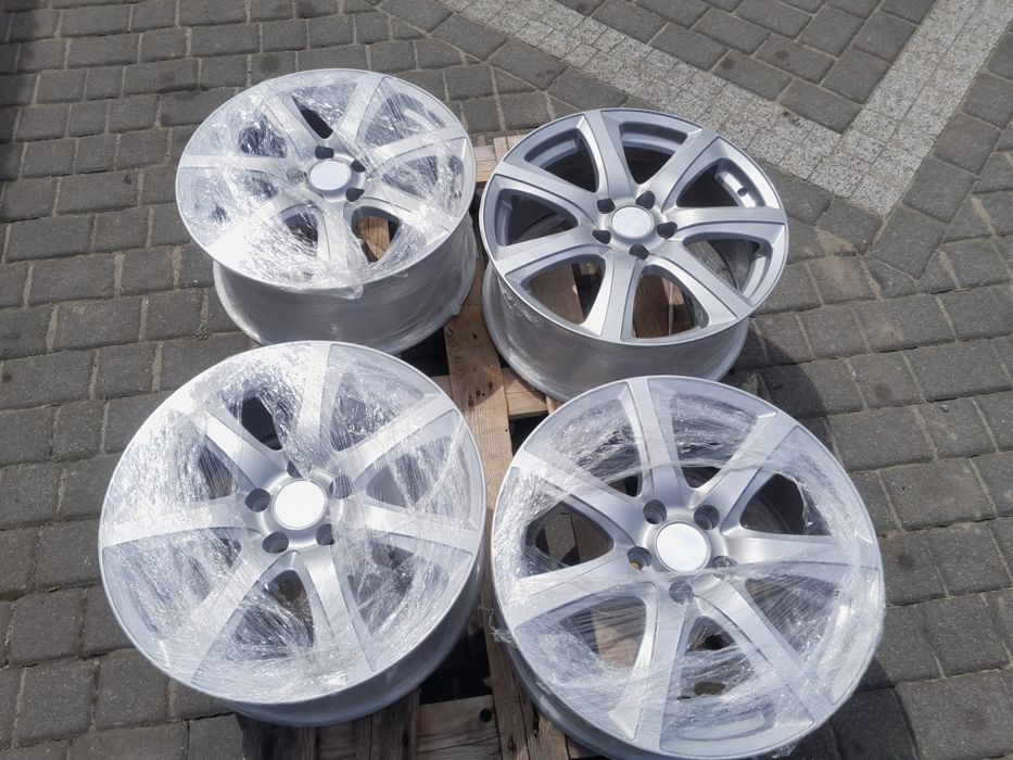 Alufelgi po regeneracji 8x18 cali , rozstaw śrub 5x114,3 ,