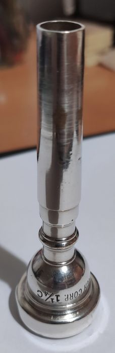 Bocal trompete Bach Corp. 1-1/4C