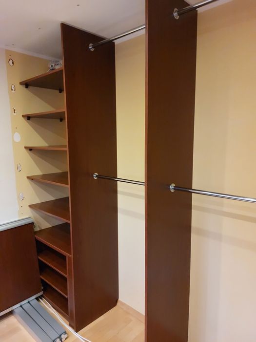 Szafa z drzwiami przesuwnymi