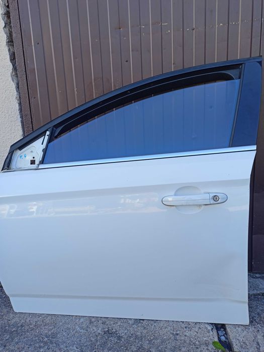 Ford Mondeo mk4 drzwi przednie lewe kod F,6