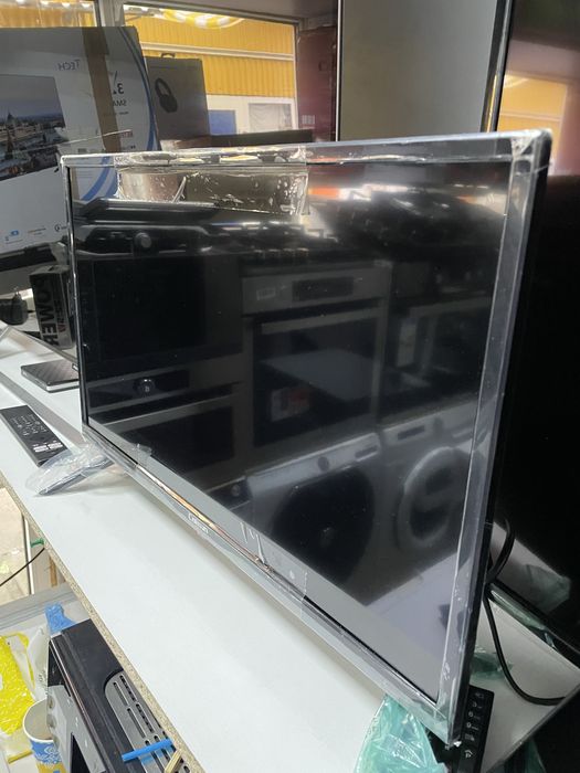 Телевізор 12 вольт smarttech 24-32 безкоштовна доставка!!