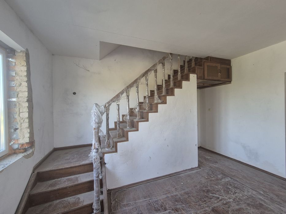 Продам будинок с Острів