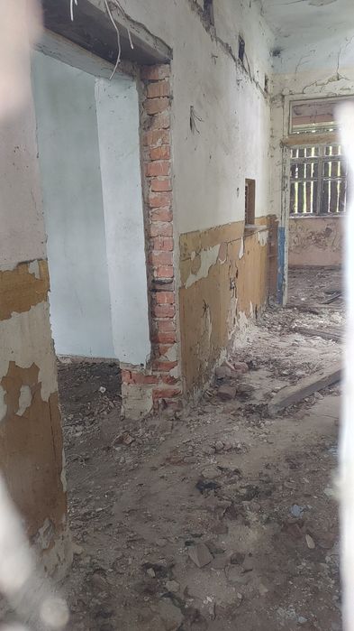 Нежитлове приміщення будівля будинок село Глинна