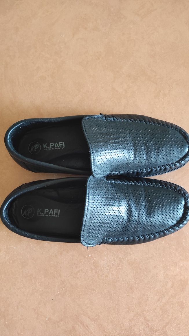 Продам кожаные мокасины K.PAFI