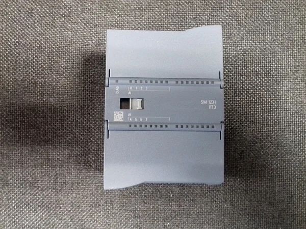 Siemens Simatic S7 1200 Модуль DI AI 8RTD