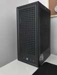 Malutki komputer gamingowy SFF Ryzen 5 5600 + 12 GB RTX 3080 Revolt 3