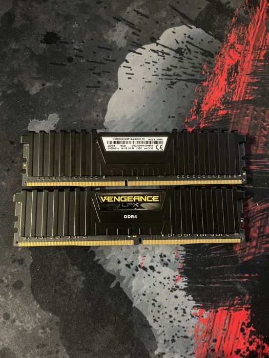 Pamieć RAM 16GB [2x8GB] Corsair Vegeance DDR4