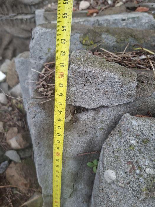 Oddam za darmo - plyty betonowe (gruz, ogrodzenie)