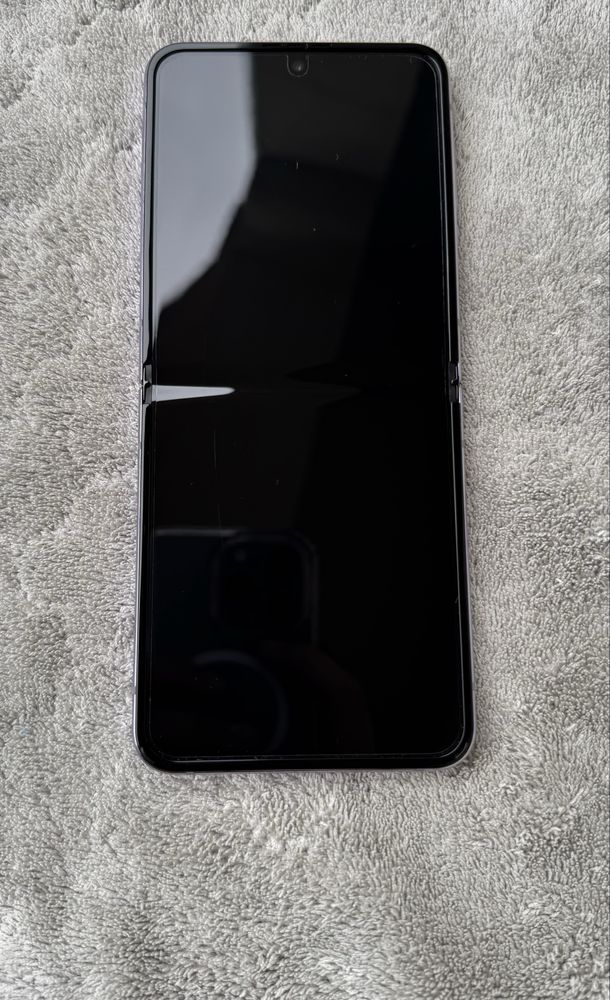 Samsung galaxy Flip 4