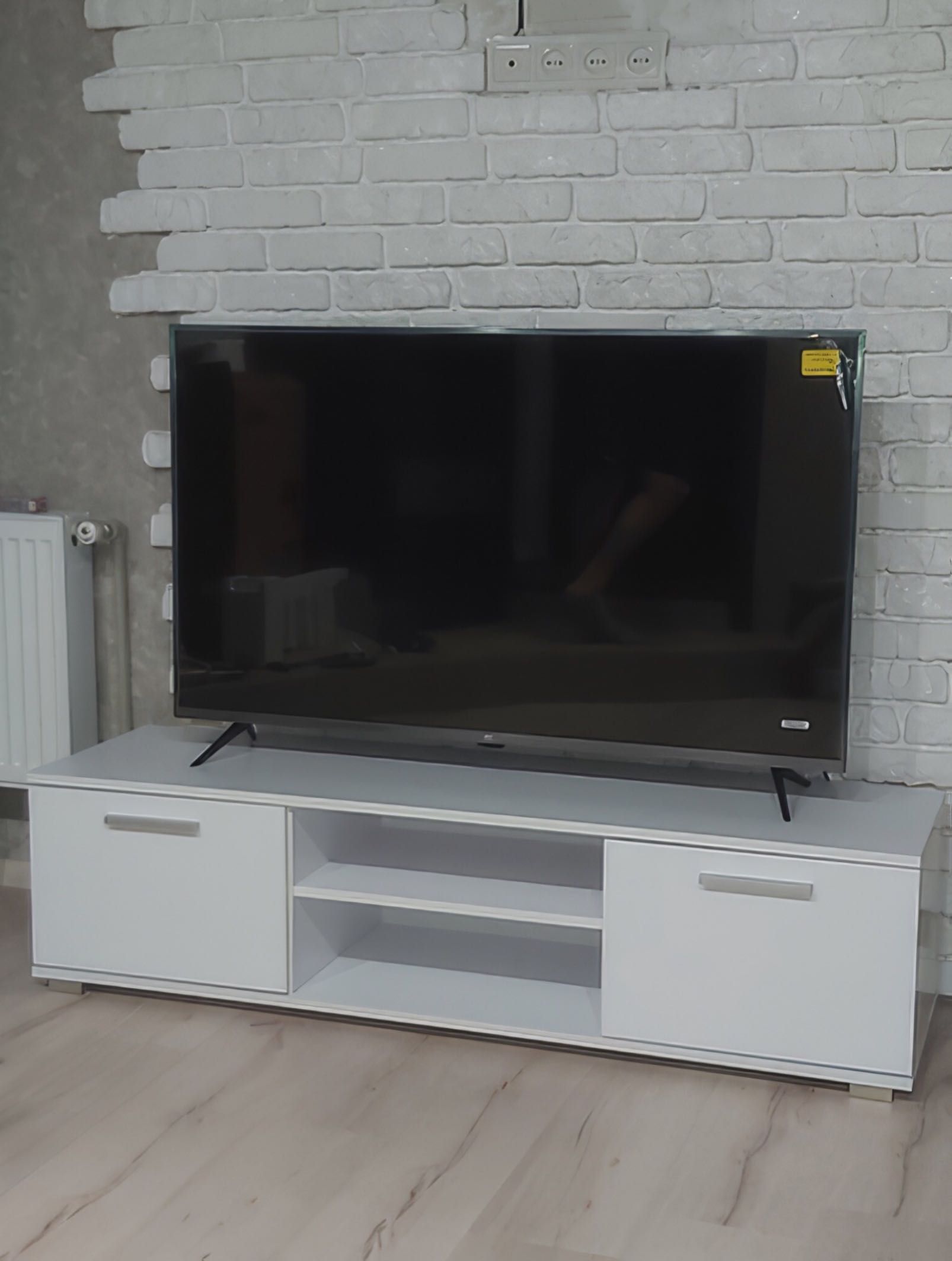 Комод тумба под телевизор TV Нова тумба тумбочка під телевізор ТВ