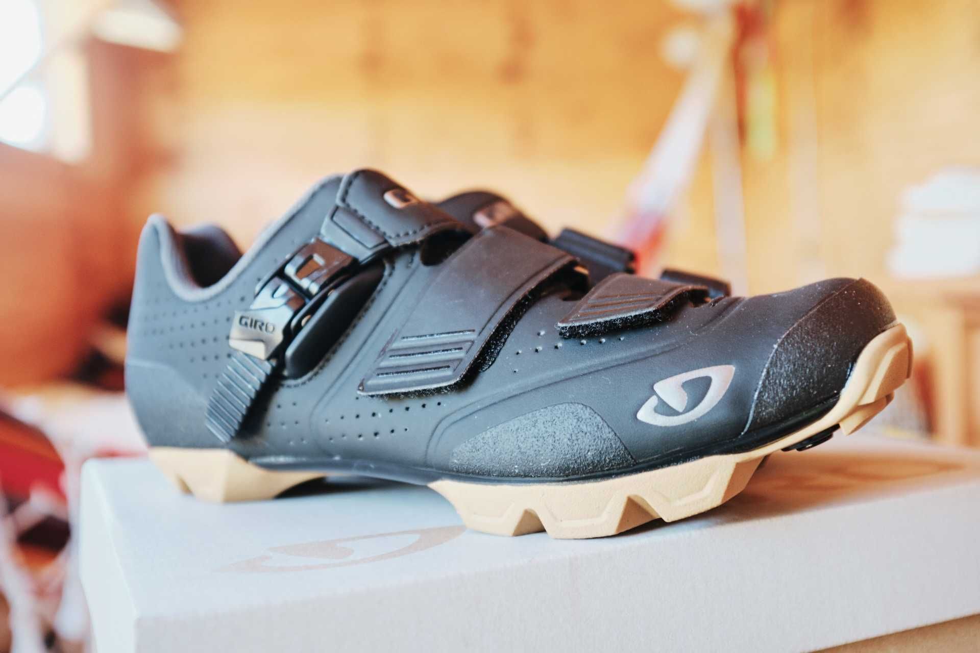 Ténis  / Sapatos BTT Giro Privateer R 42.5 Novos