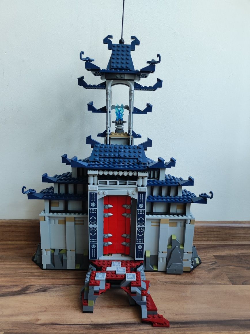 LEGO Ninjago 70617 świątynia broni ostatecznej