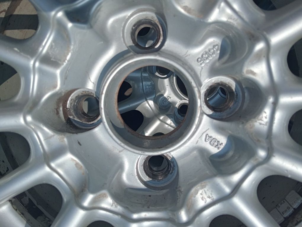 Felgi aluminiowe z oponami 4x100 185/60r14 stan bdb