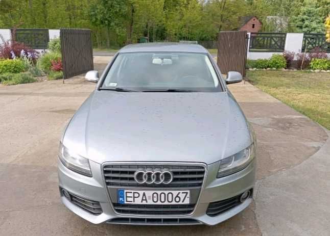 Sprzedam Audi a4 b8 2.0tdi sedan