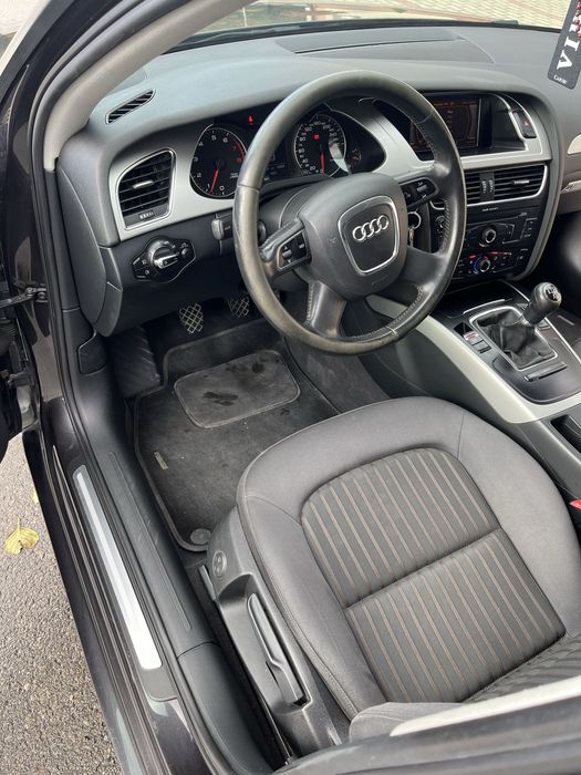 Sprzedam Audi A4 B8 1.8 Benzyna 120KM