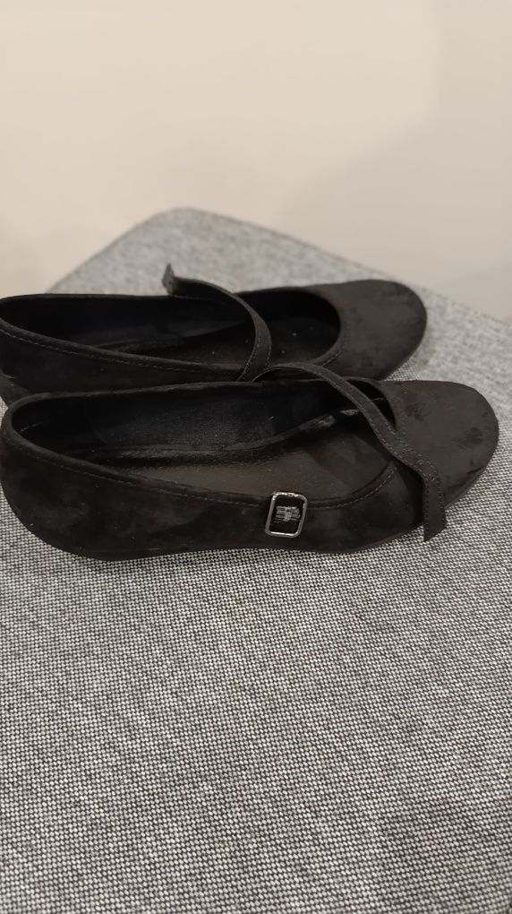 Buty dziecięce balerinki 34 czarne Graceland