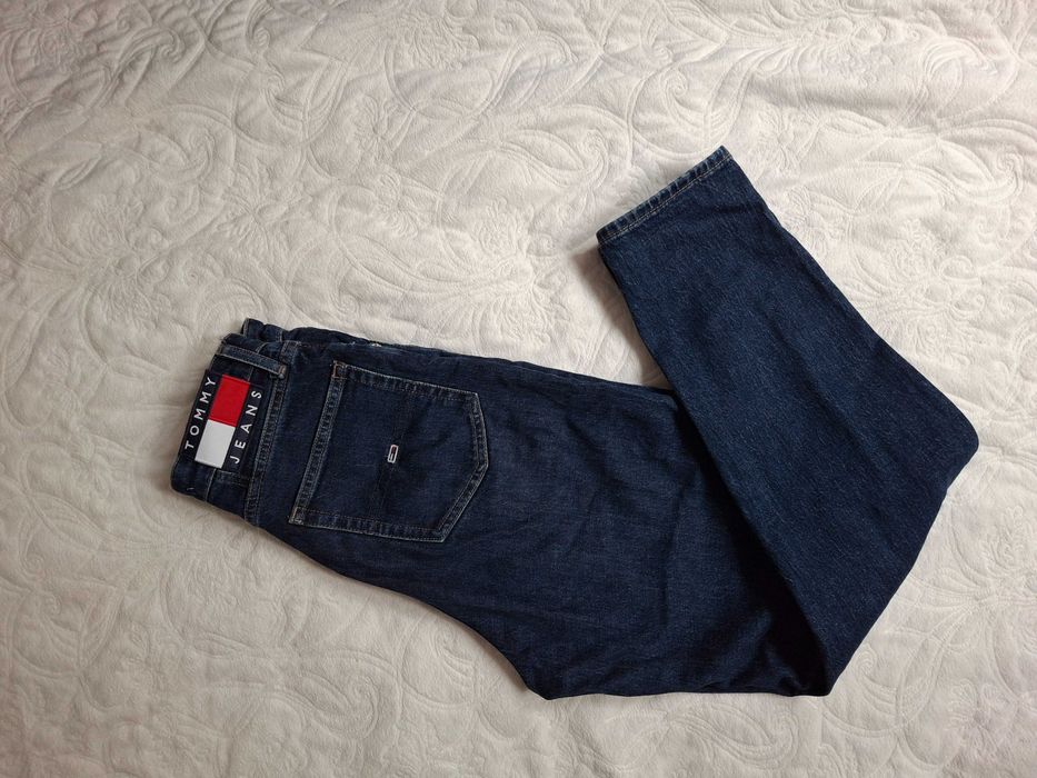 Tommy Jeans granatowe jeansy Mom Ultra high rise wysoki stan 25x32