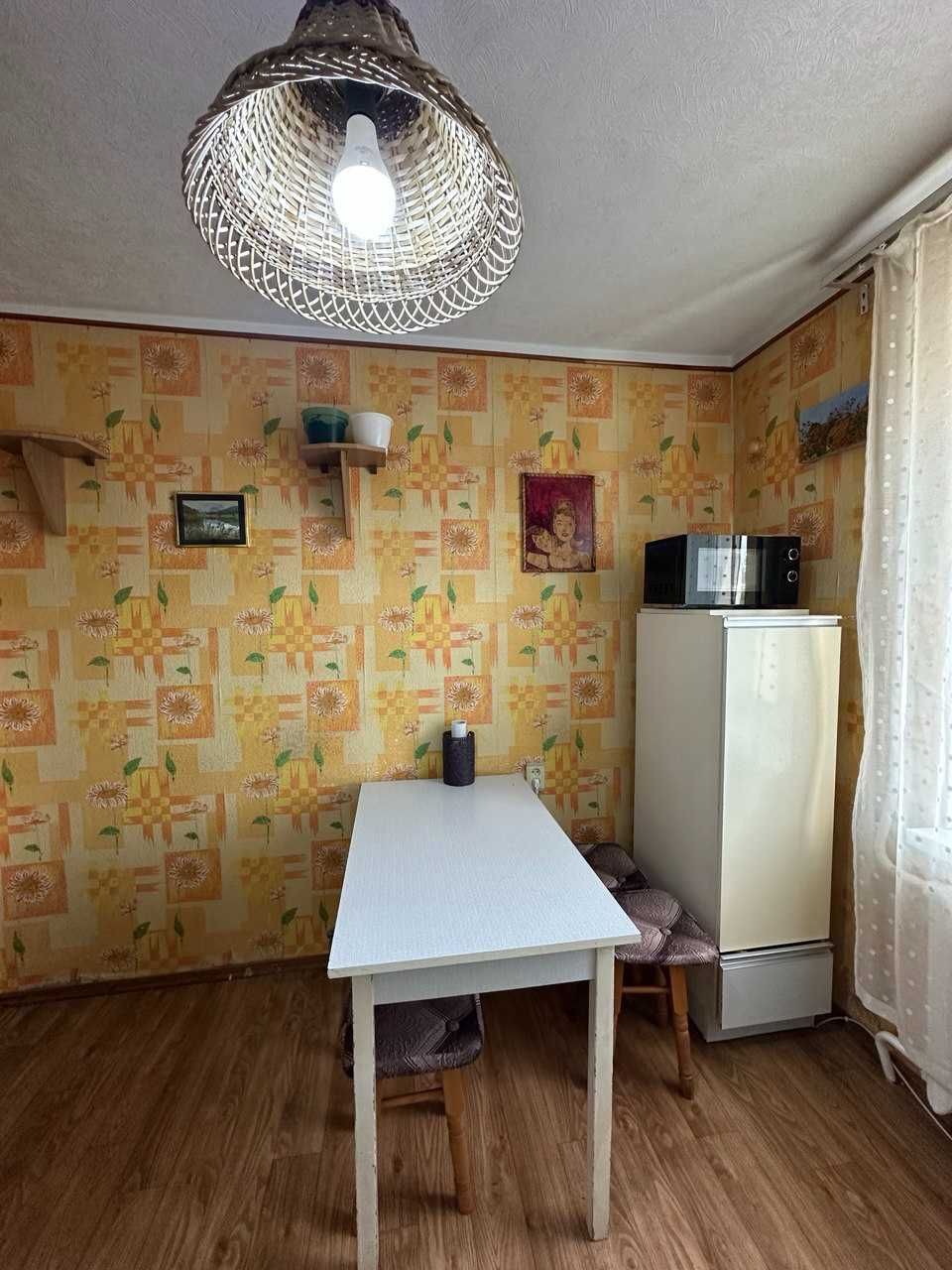 Продам 2 -комн. квартиру с ремонтом на ул. 7-я Пересыпская/Ярмарочная