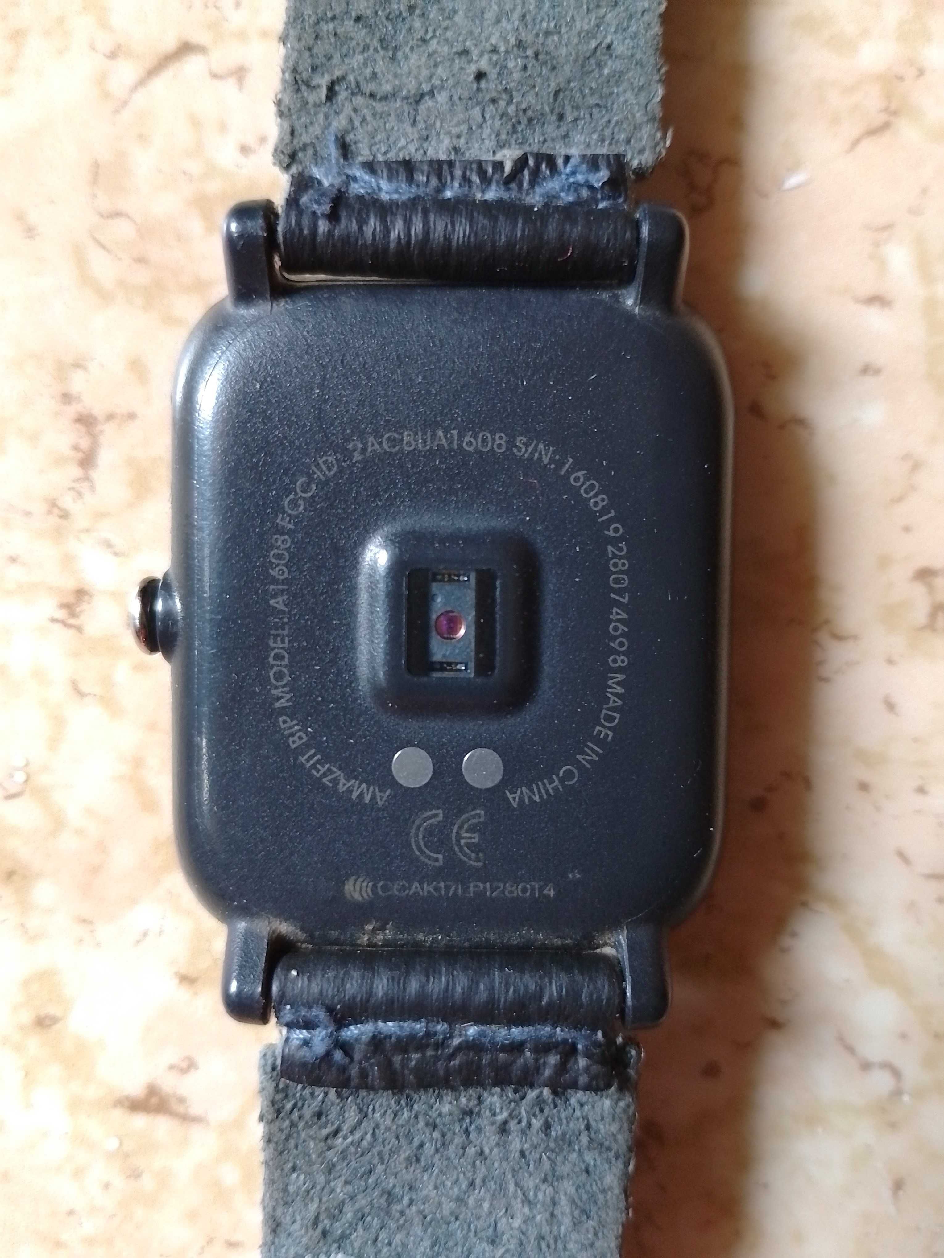 Рабочие cмарт-часы Amazfit Bip (Black) A1608. Смарт годинник Амазфіт.