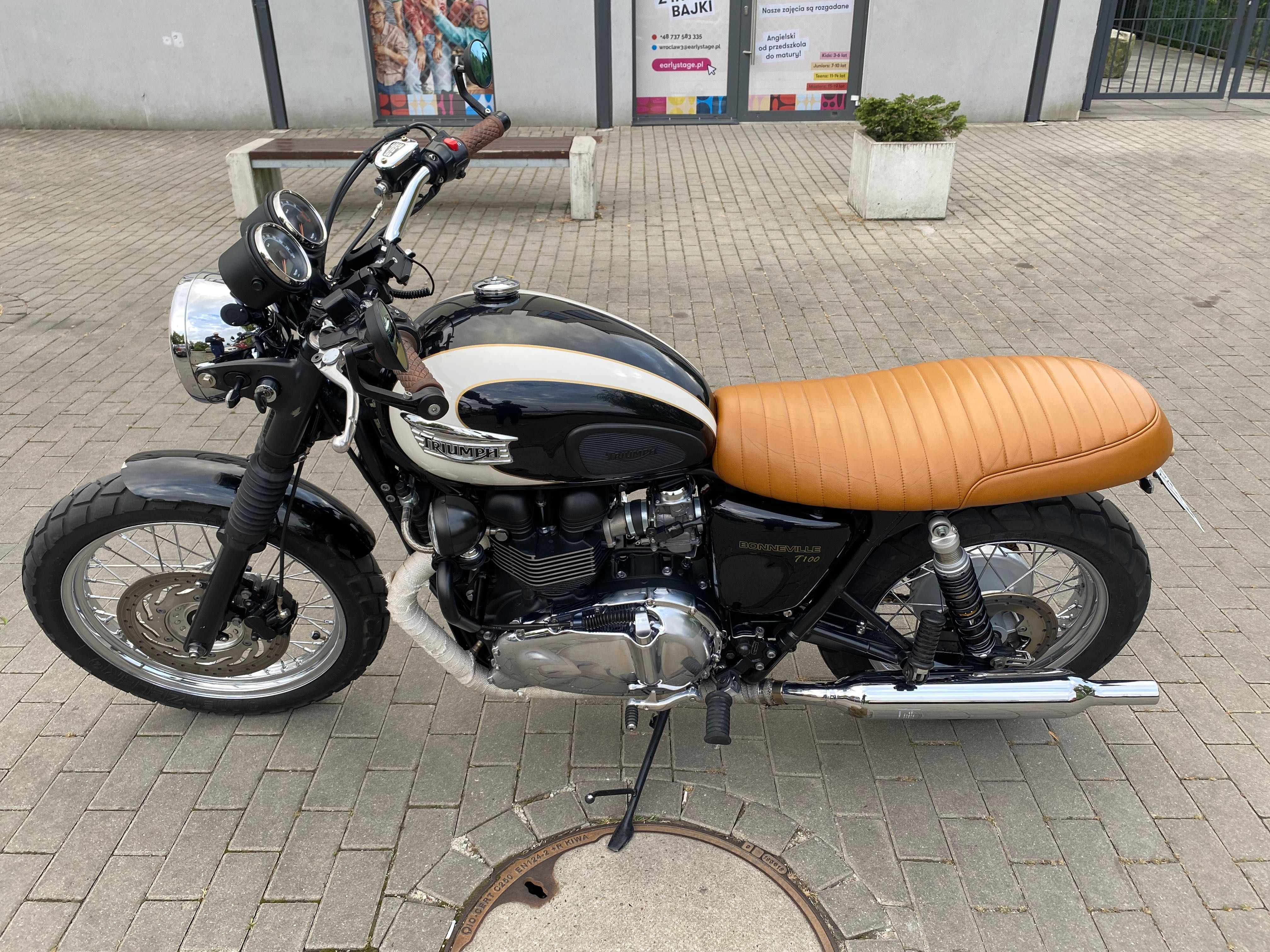 Bonneville T100 Cafe Racer Scrambler Custom