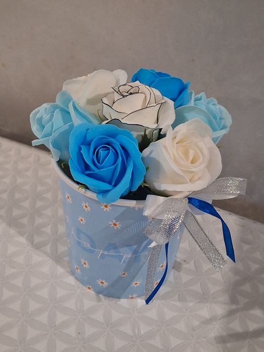 Букетик-комплімент з мильних троянд