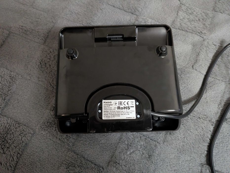 Бутербродниця Magio-377 (трикутник) як нова