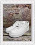 Sapatilhas Nike Air Force 1 branco com atacadores