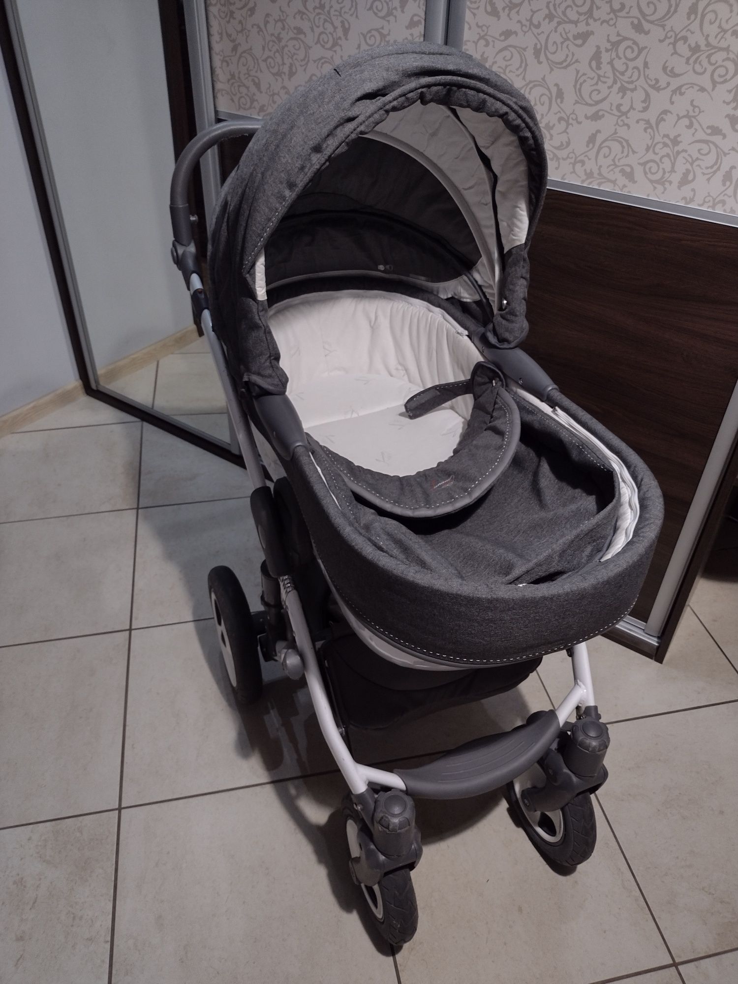 Wózek Junama 3w1.