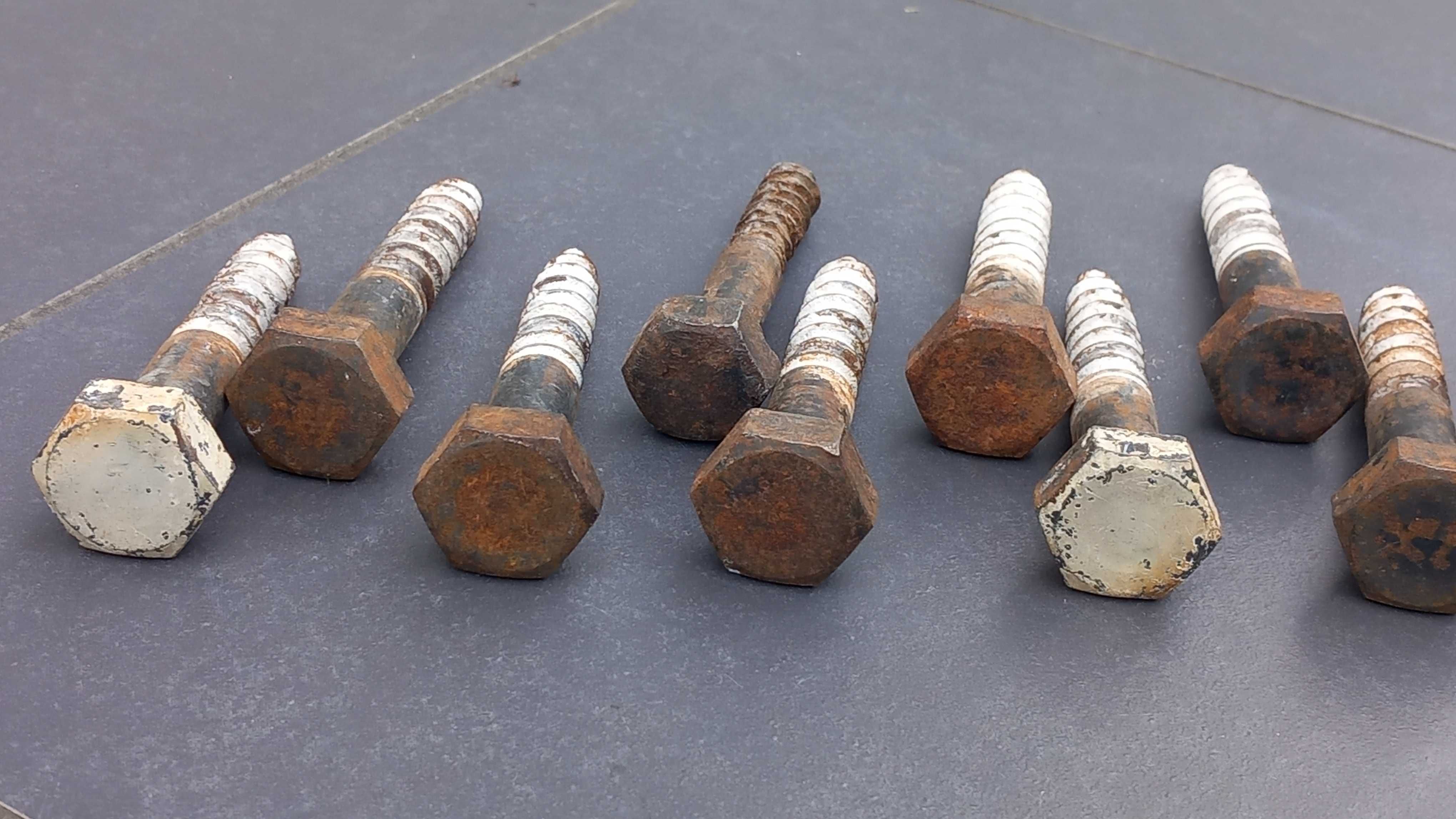 Śruby stolarskie klucz 19... 20  mm wys: 8cm średniowieczne ...