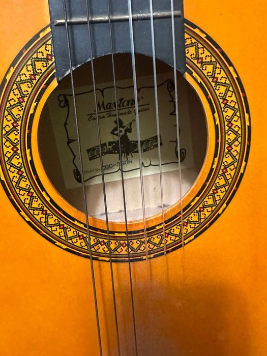 Продам гітару max tone