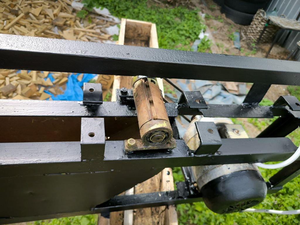 Strugarka elektrycznastolowa  220/230 sprawna