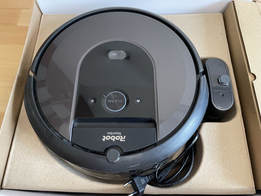 Robot Roomba i7…